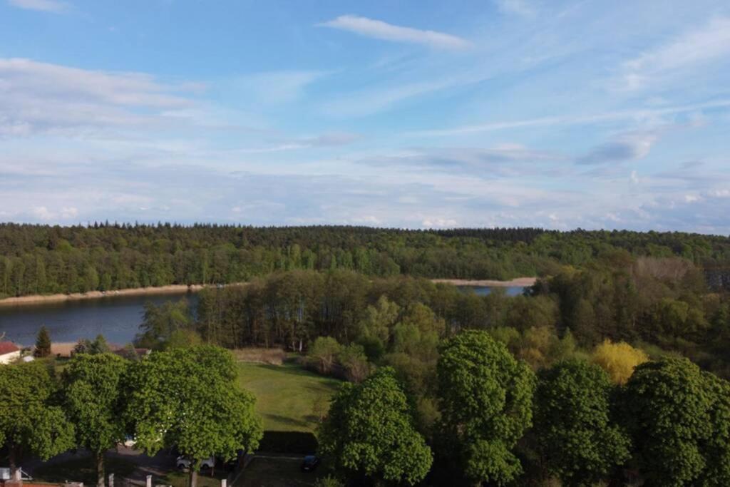 Ferienwohnung In Peetzig Am See 安格尔明德 外观 照片